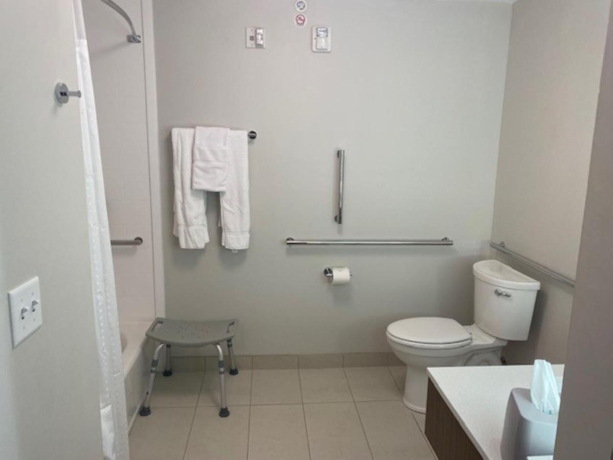 Holiday Inn Express & Suites Warrensburg North By Ihg Zewnętrze zdjęcie