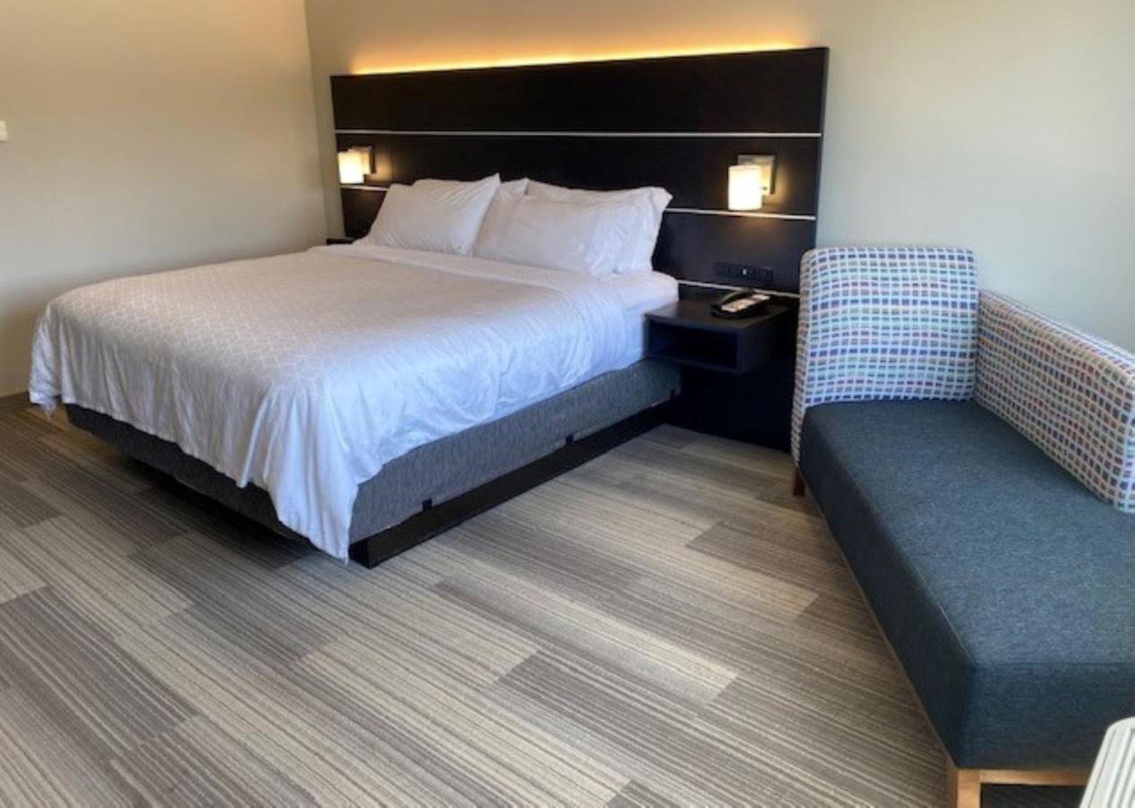 Holiday Inn Express & Suites Warrensburg North By Ihg Zewnętrze zdjęcie